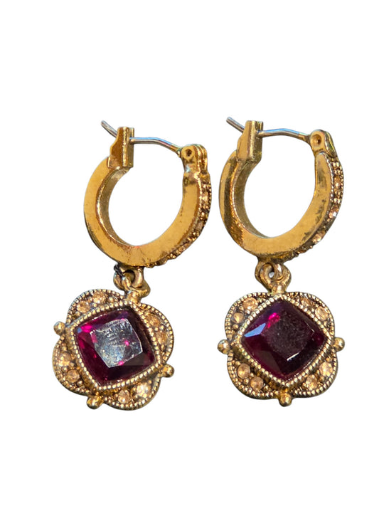 Gold/Garnet Drop Earring