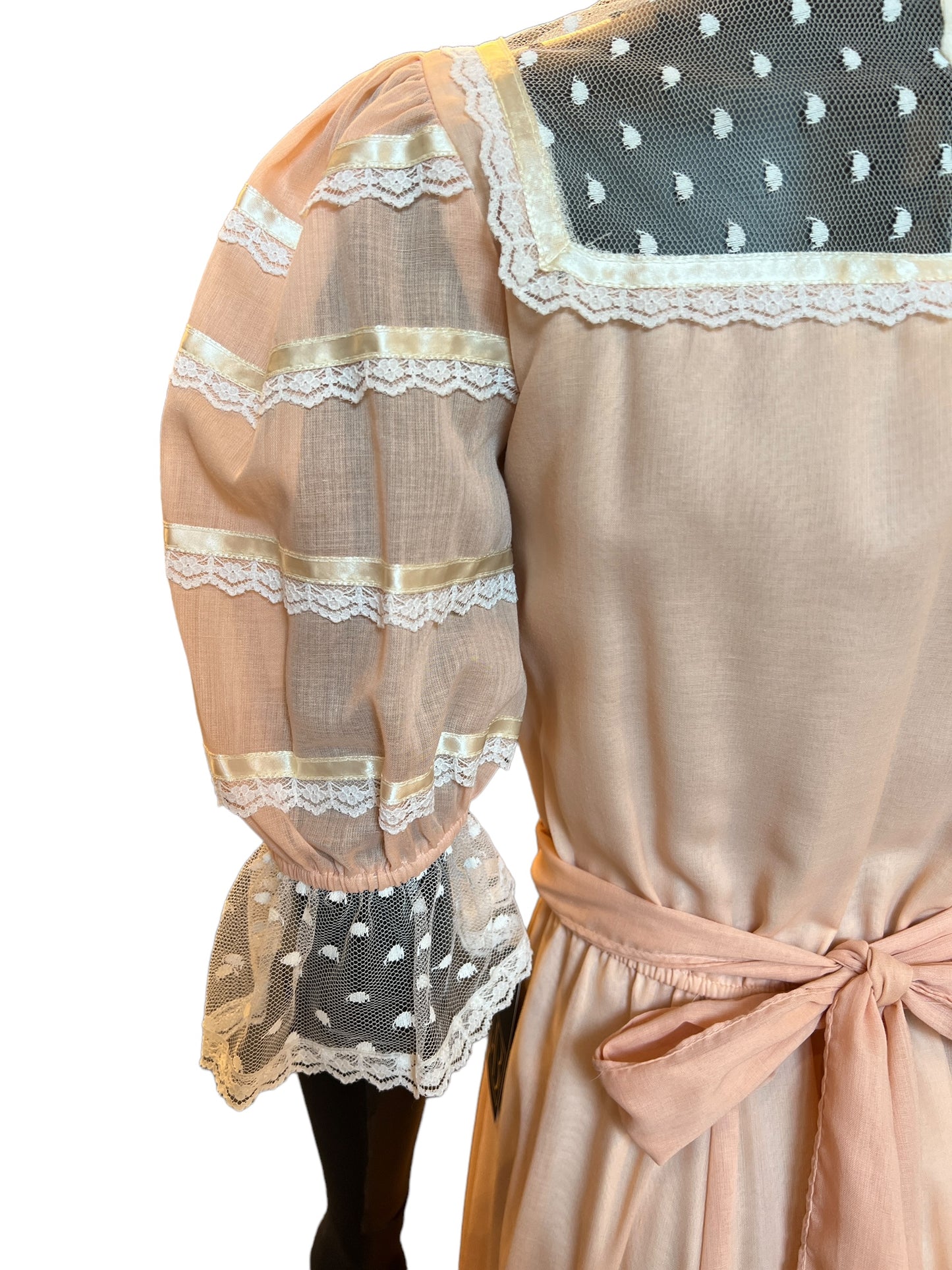 Vintage Gunne Sax Dress Peach and Ivory Lace