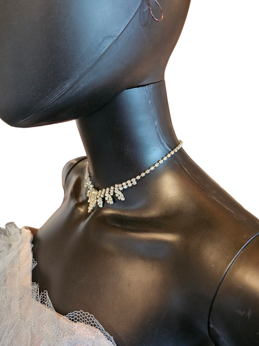 Rhinestone Leaf Large Center