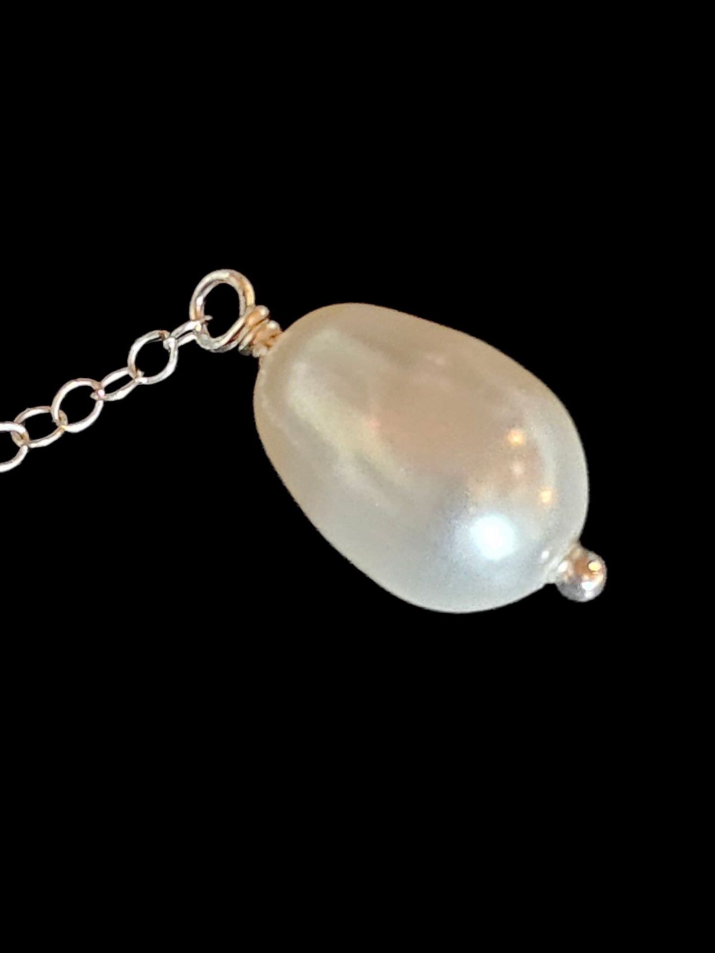 Faux Teardrop Pearl Tie Necklace