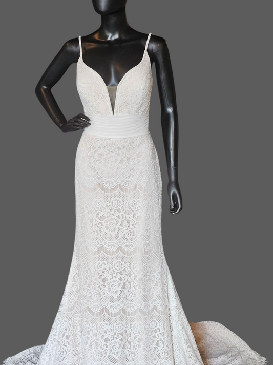 Ivory/Nude Lace Fit/Flare Wedding Dress - Da Vinci
