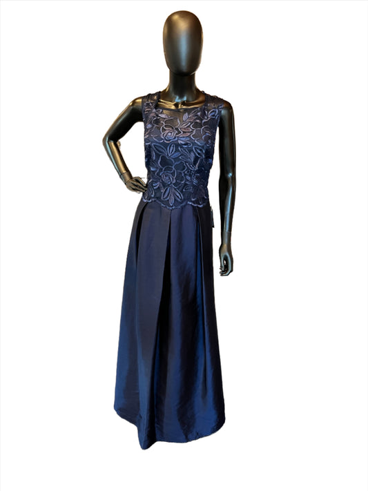 Navy Kay Unger Sleeveless Long Formal Gown