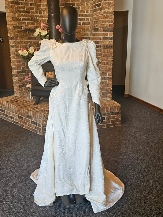 Vintage Jacquard Low V-Back Wedding Gown