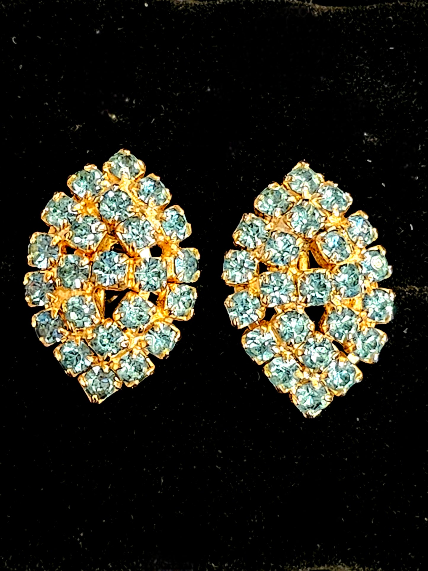 Vintage Clip-on Earring 1