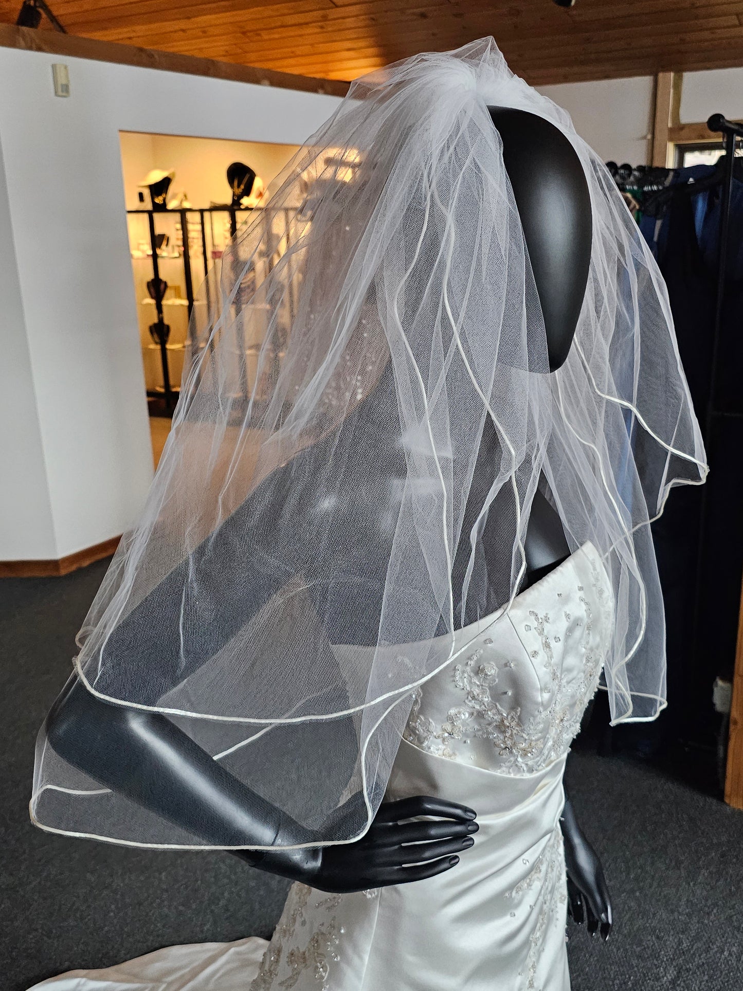 Short Double Layer Veil