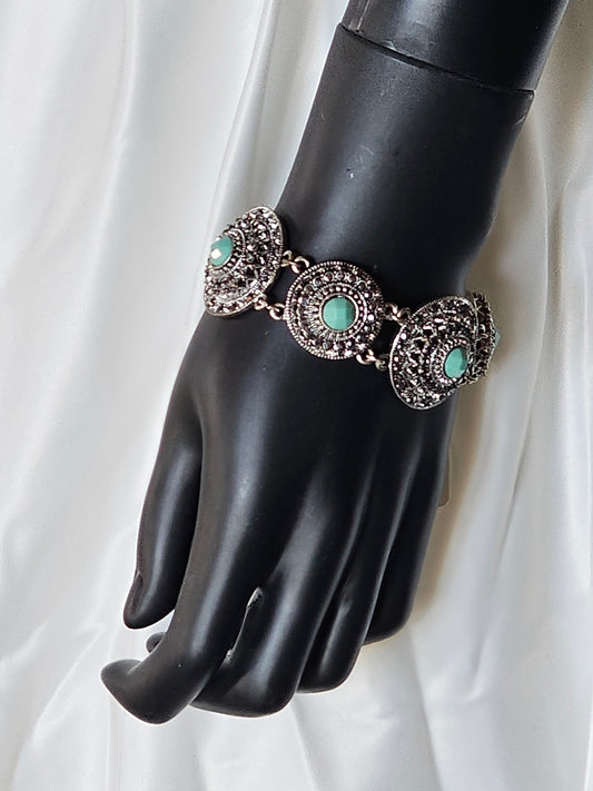 Trifari Turquois Clasp Bracelet