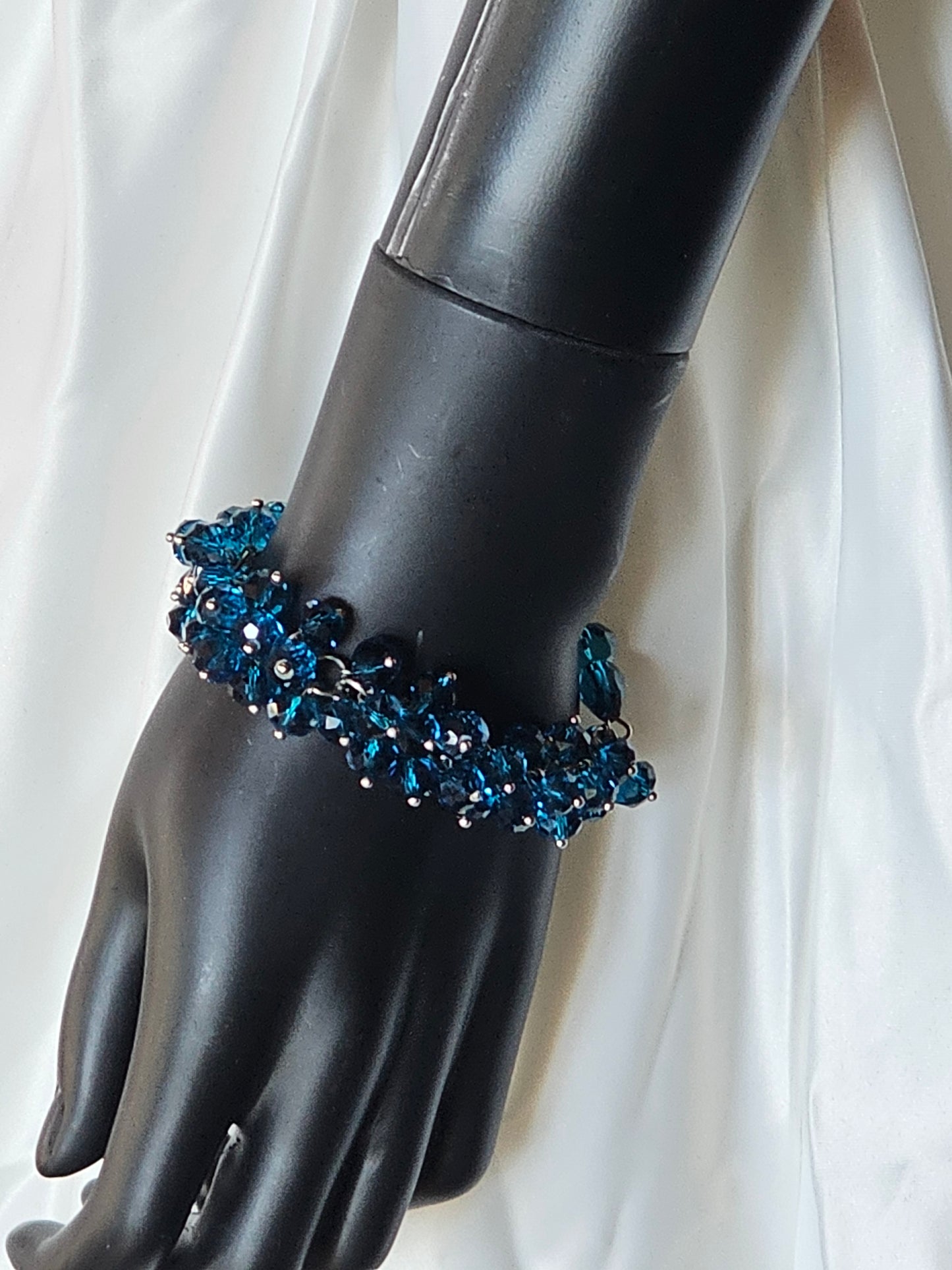 Teal Swarovski Bead Chain Bracelet - NWT