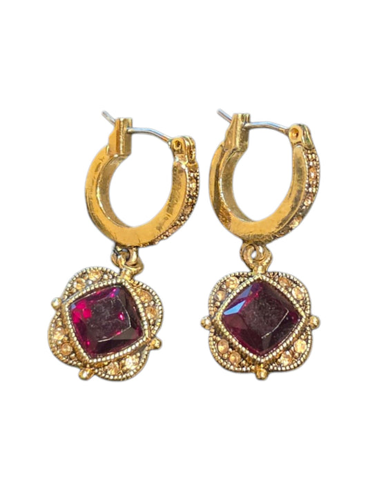 Gold/Garnet Drop Earring