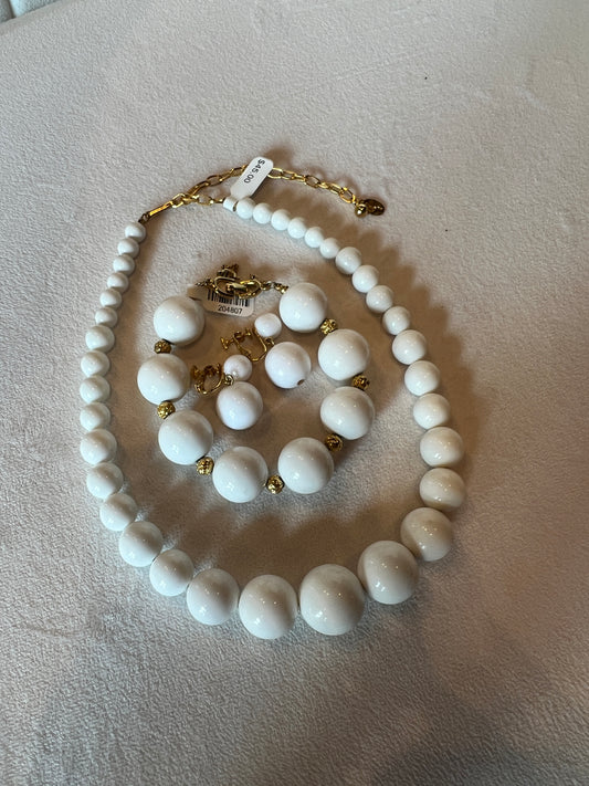 Vintage Necklace/Bracelet Set - White