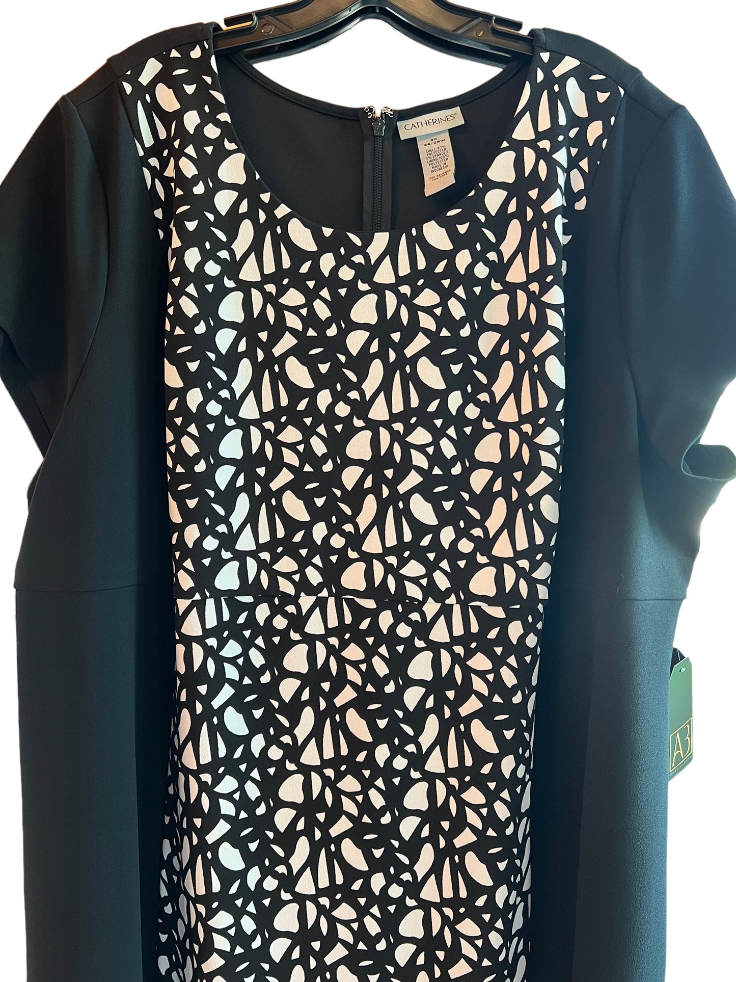 Black/White Pattern Shift Dress