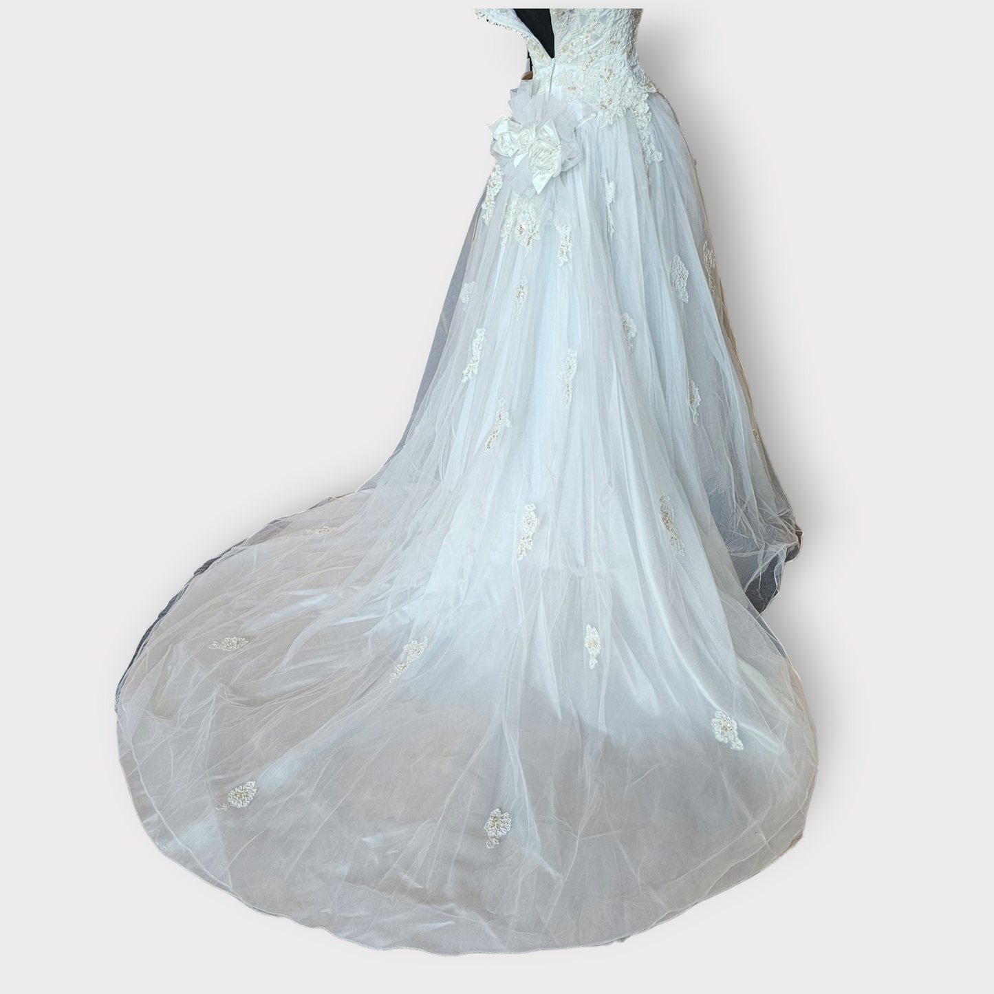 Vintage White Mon Cheri Ballgown Wedding Dress