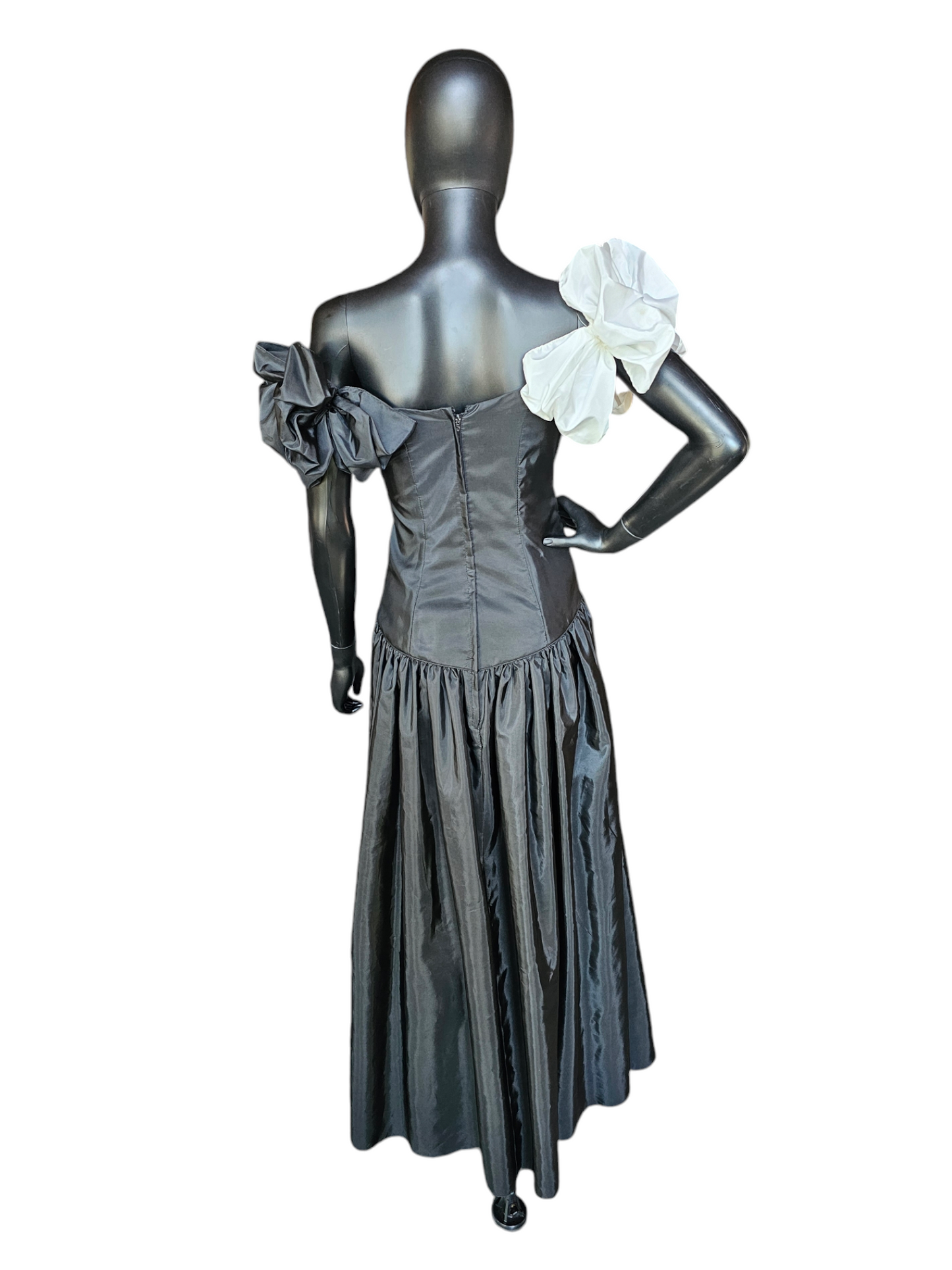 Vintage Black/White Taffeta Drop Waist Formal Gown