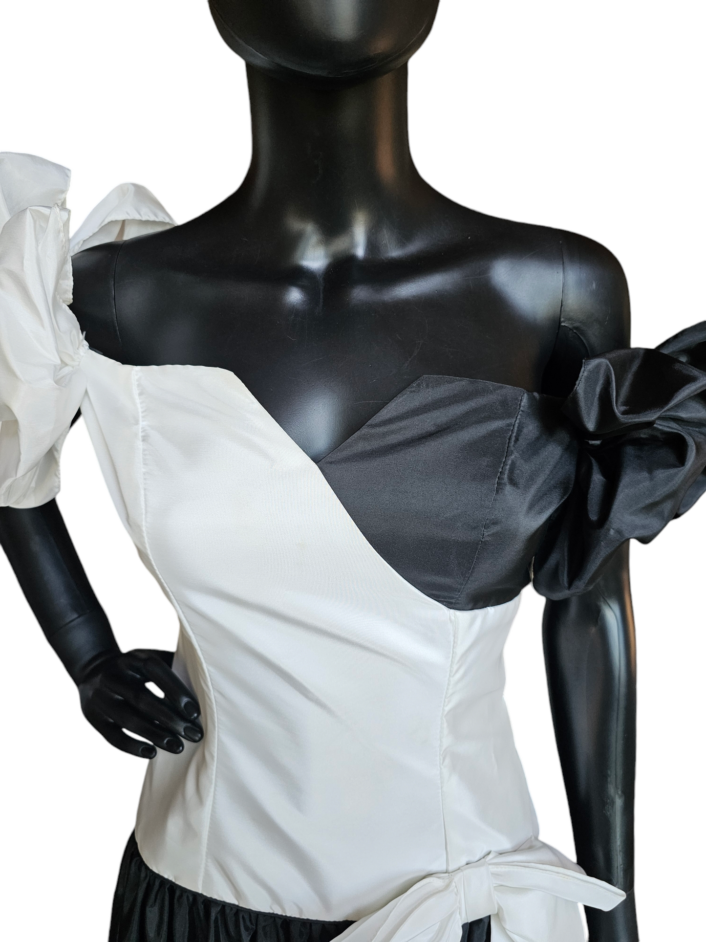 Vintage Black/White Taffeta Drop Waist Formal Gown