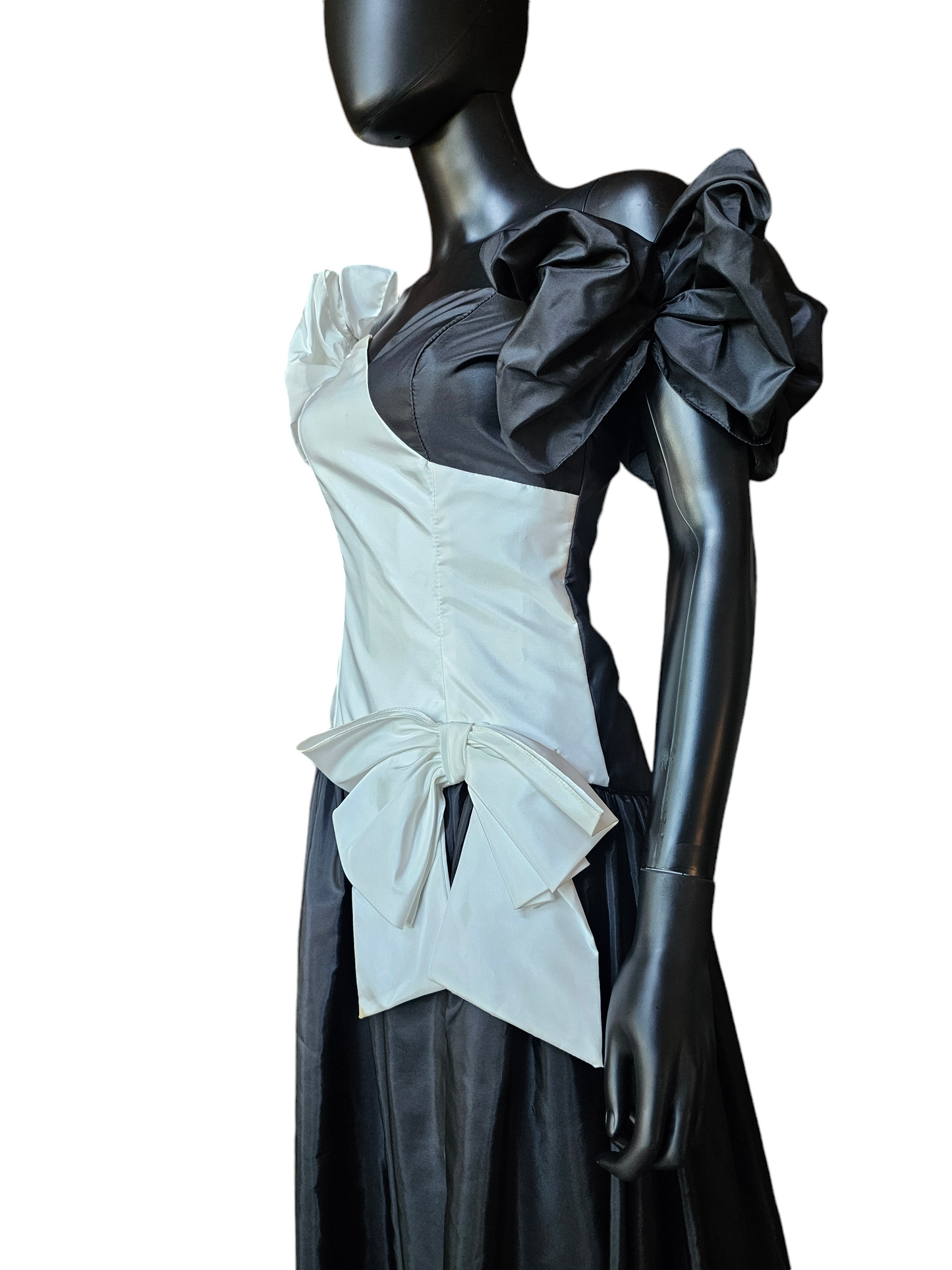 Vintage Black/White Taffeta Drop Waist Formal Gown