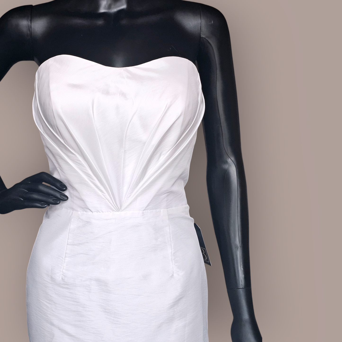 Venus White Taffeta Minimalist Fitted Wedding Gown