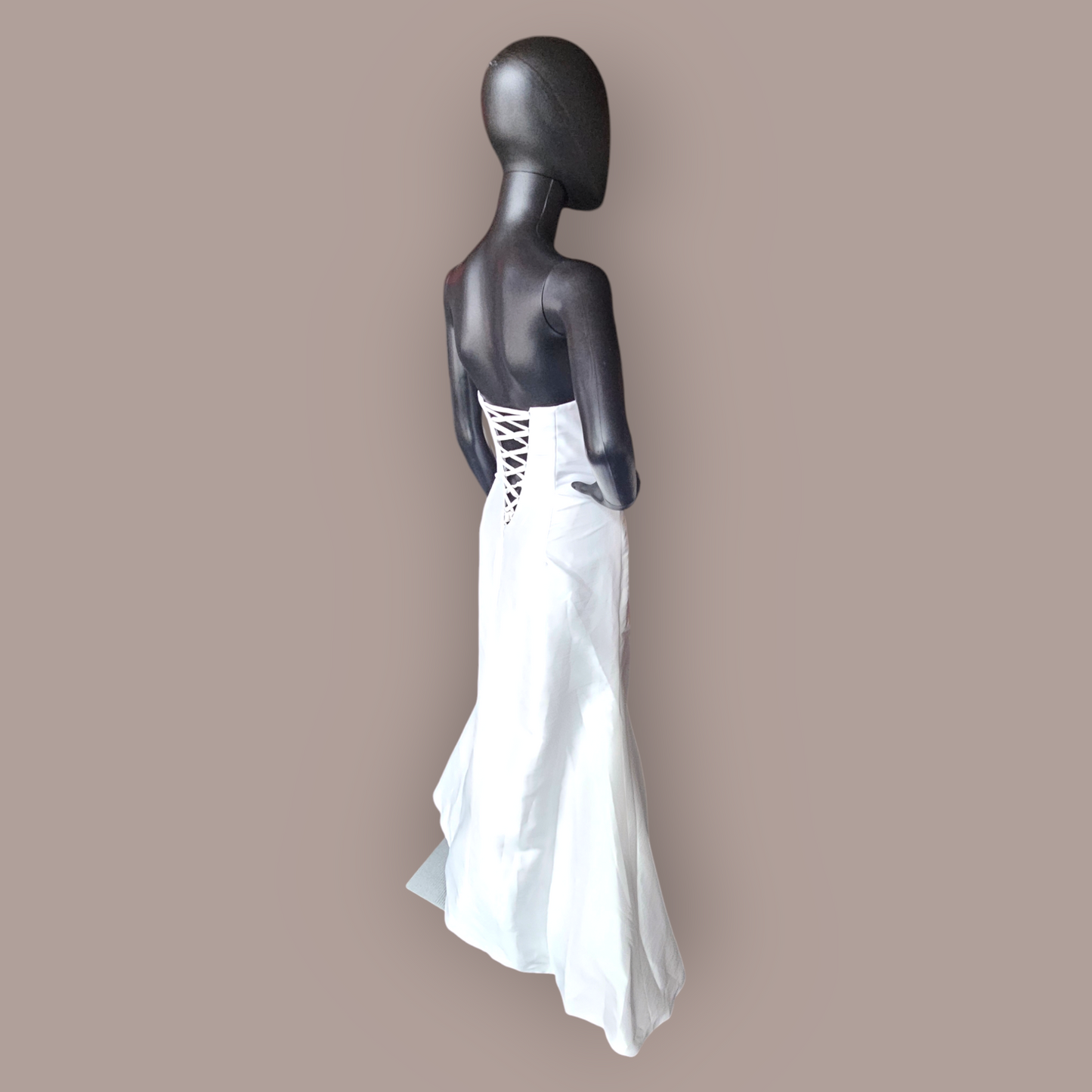 Venus White Taffeta Minimalist Fitted Wedding Gown