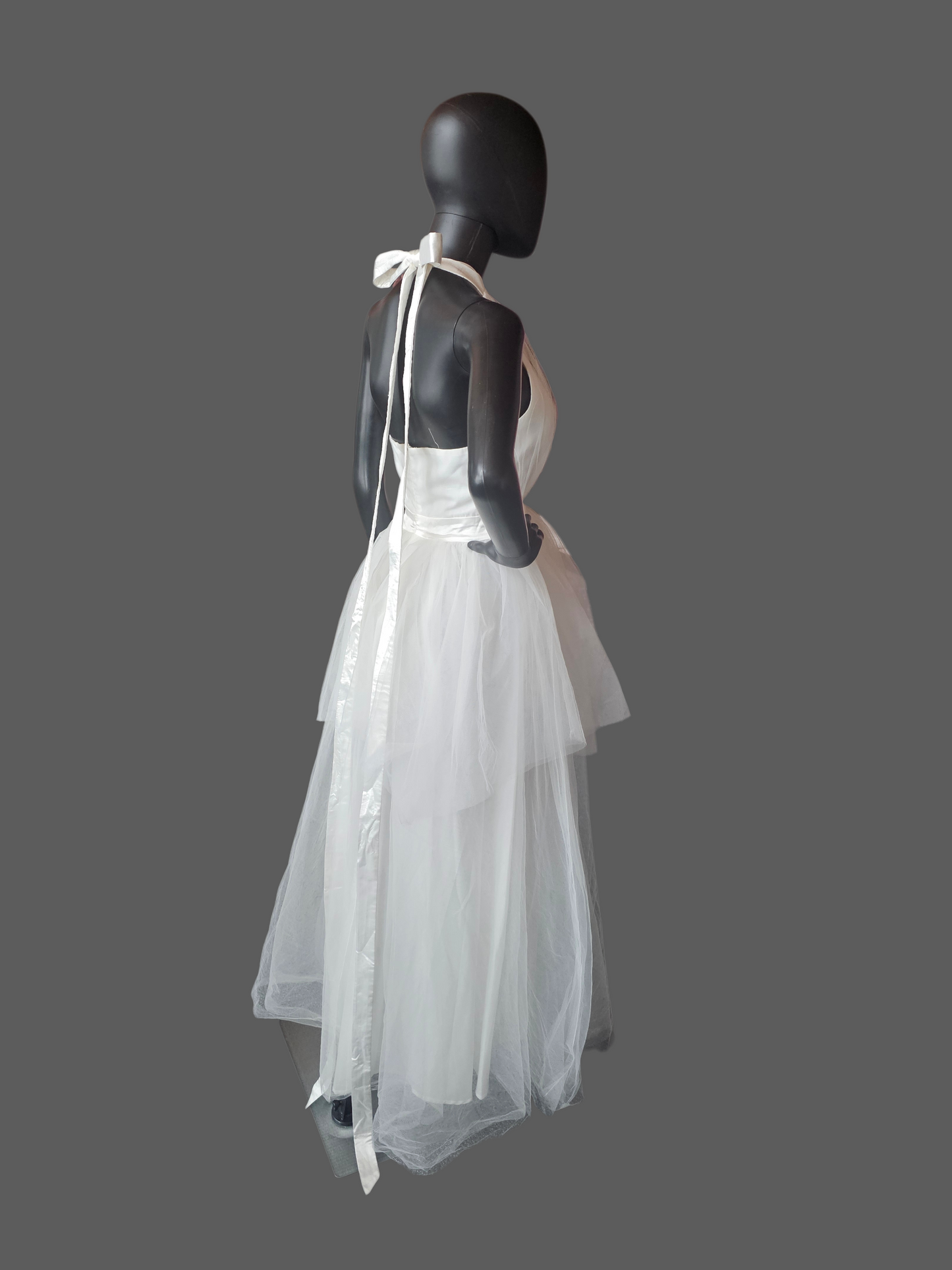 White Tulle Halter Tiered Beach/Informal Wedding Gown NWT - Red Dress