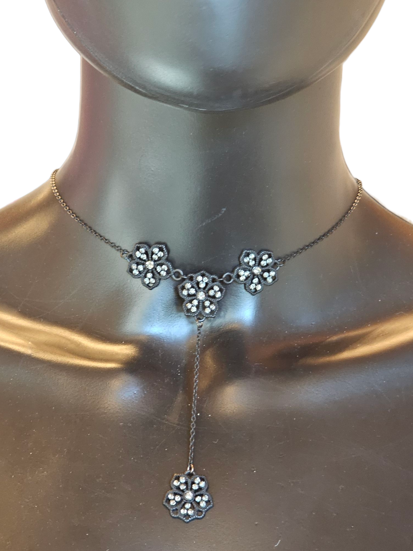 Black Flower Y-Necklace