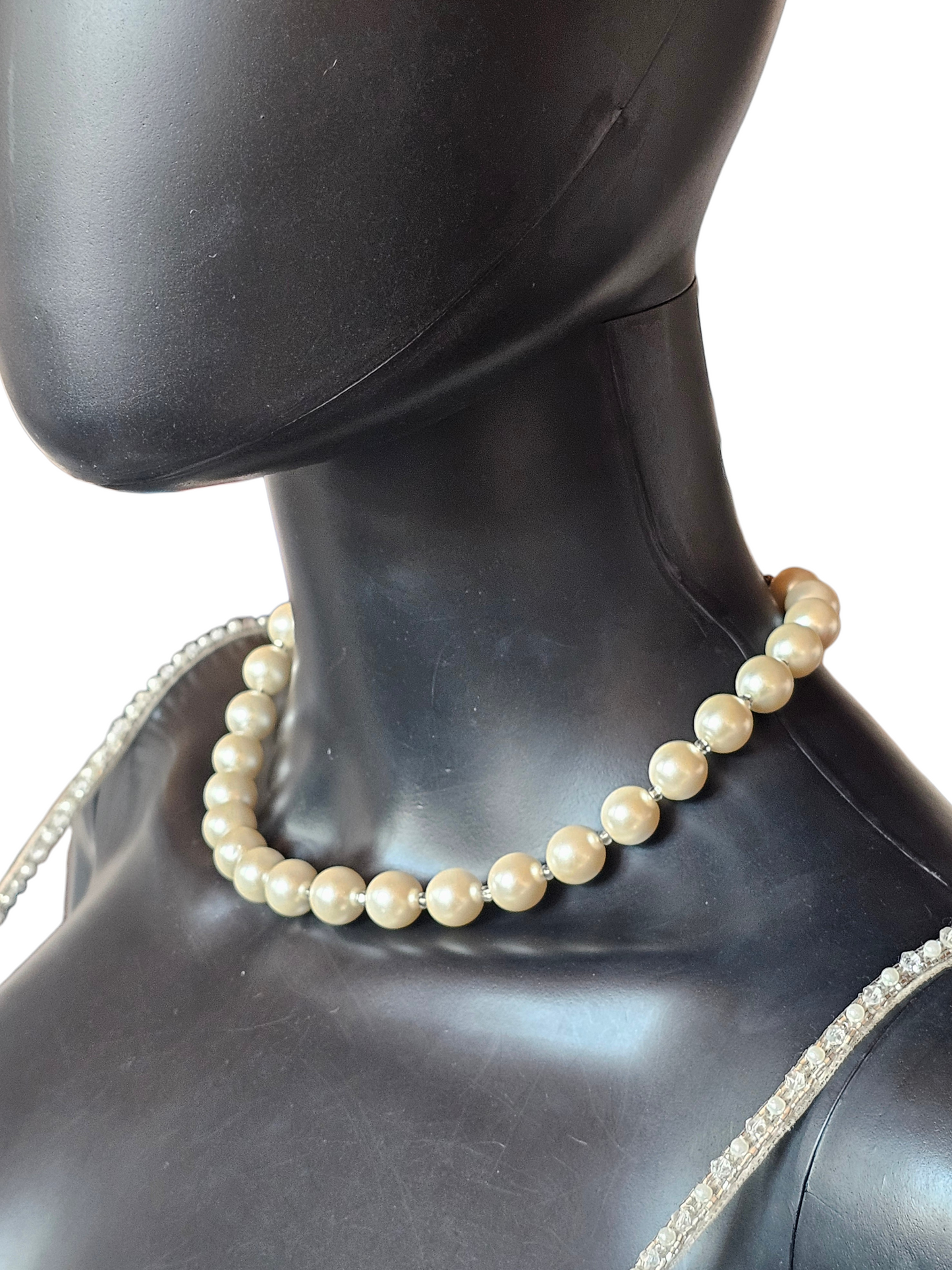 Large Light Ivory Pearl Strand (short)