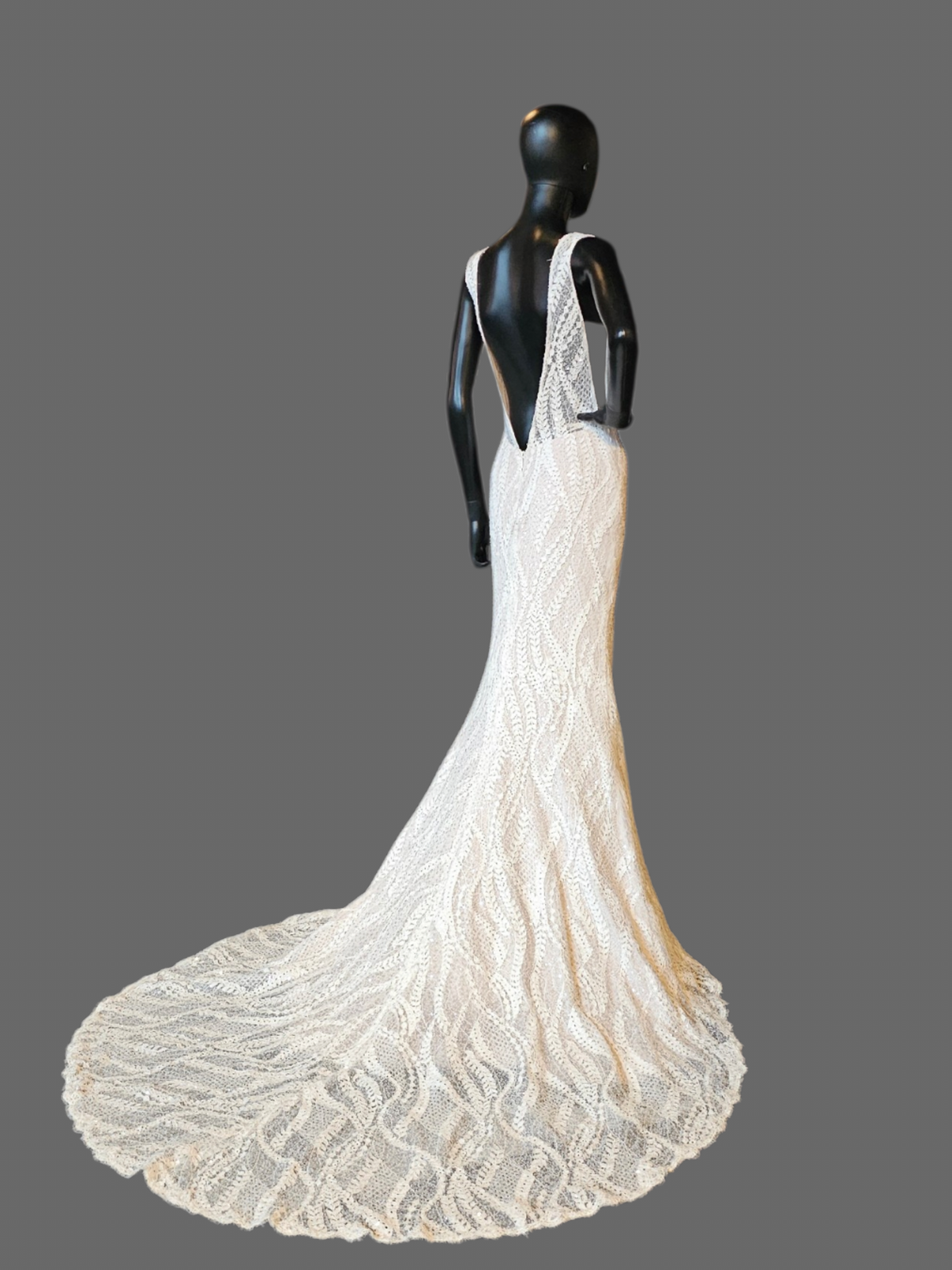 Ivory Lace Plunge Fitted - Justin Alexander