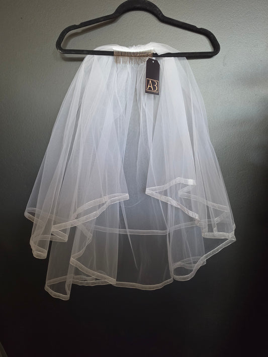 2-Layer White Elbow Wide Ribbon Edged Veil