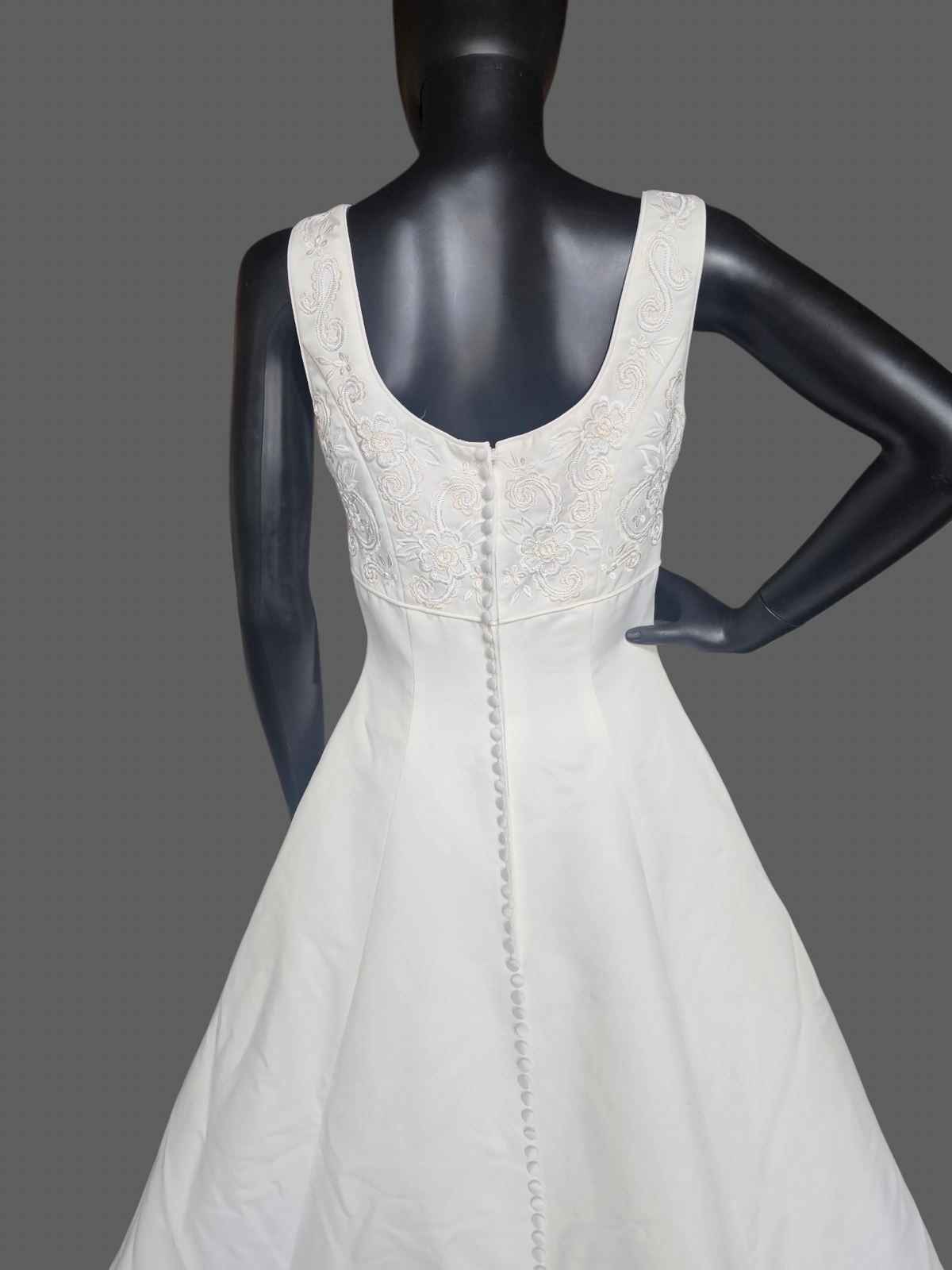 Vintage Ivory Satin Embroidered Scoop Neck Wedding Gown - Gloria Vanderbuilt