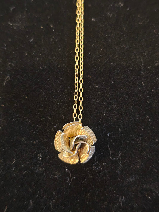 Vintage Rose Necklace