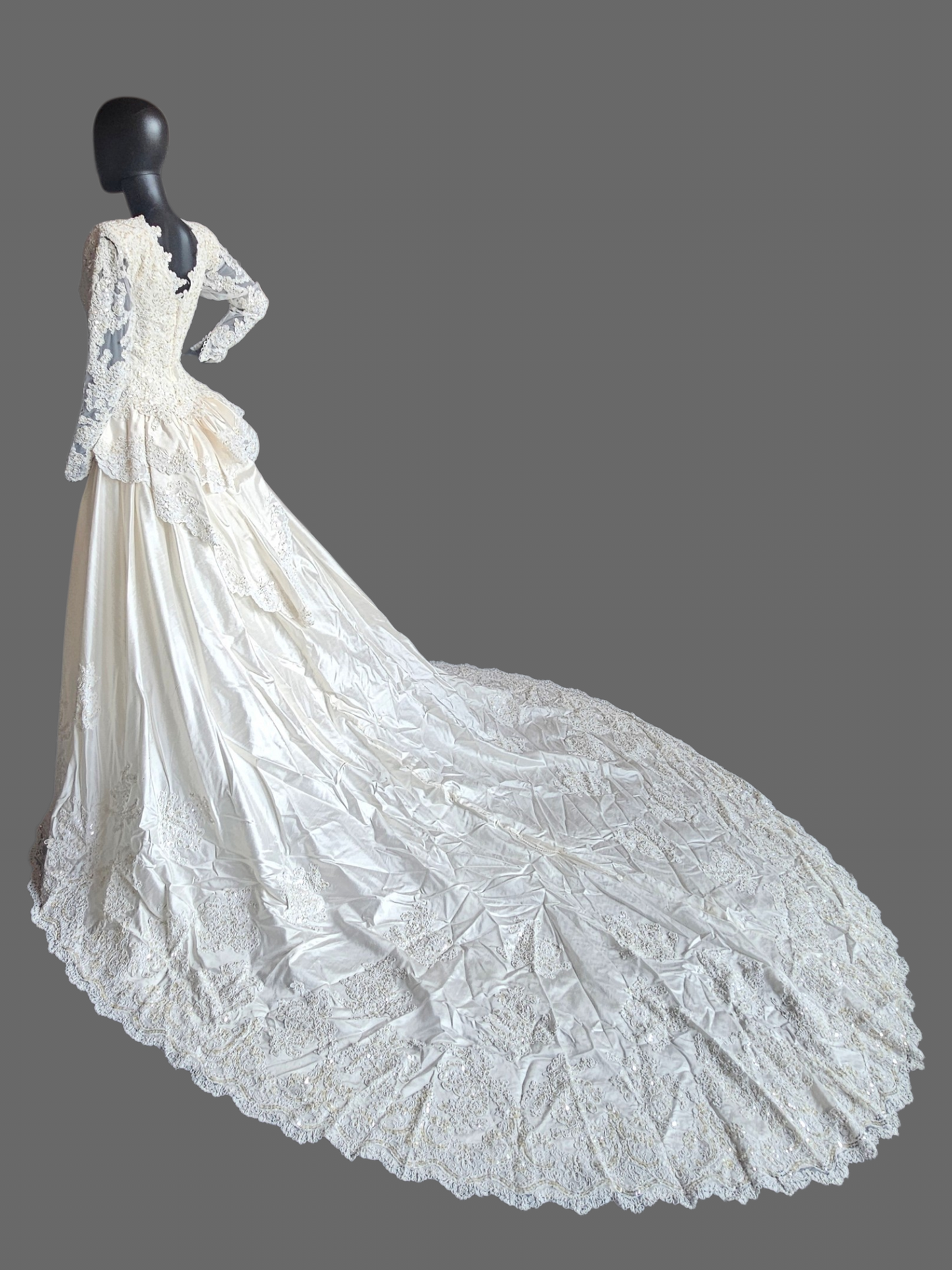 Vintage Ivory Long Sleeve V-Neck Flounce Wedding Gown