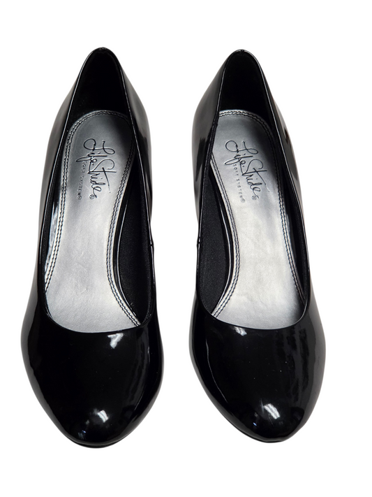 Black Round Toe Patent Leather Pump Shoe - Lifestride