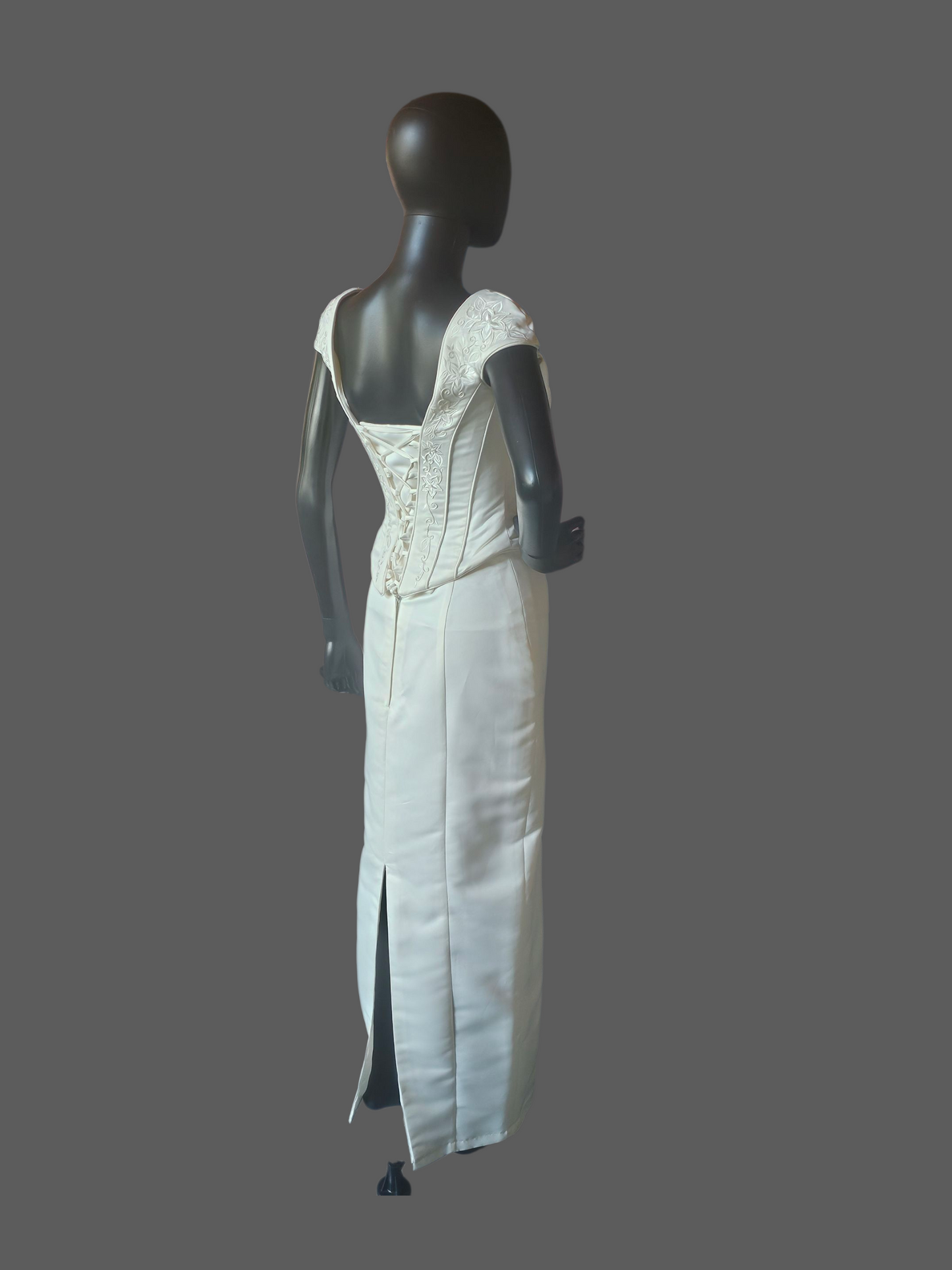 Fitted Cap Sleeve Basque Waist 3 Piece Wedding Gown - Detatchable Train