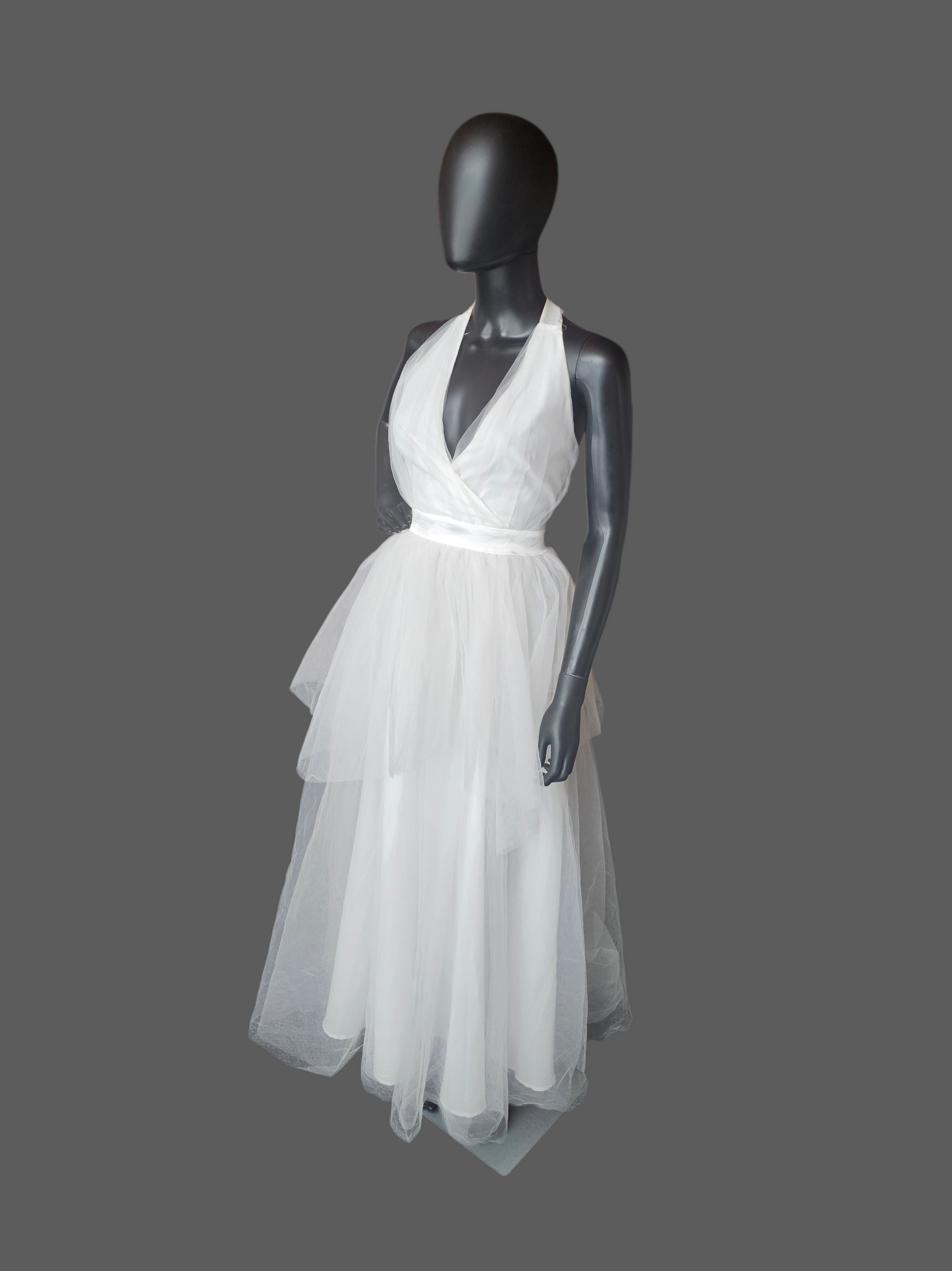 White Tulle Halter Tiered Beach/Informal Wedding Gown NWT - Red Dress