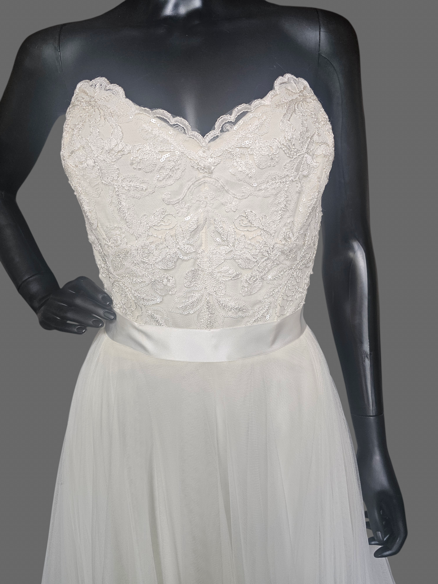 Ivory Wedding Ball Gown Net Gathered Waist Tulle Skirt Floral Sequin Lace Detail Sweetheart Strapless- Da Vinci