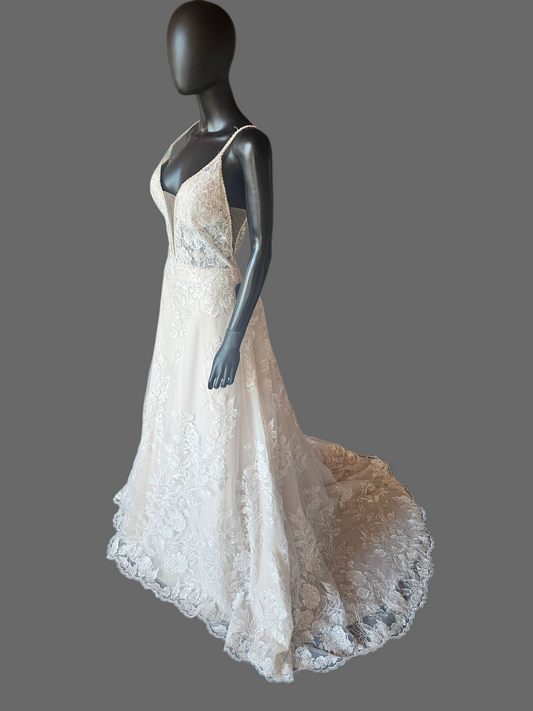 Iv/Champ Floral Aline Plunge Wedding Gown - Justin Alexander
