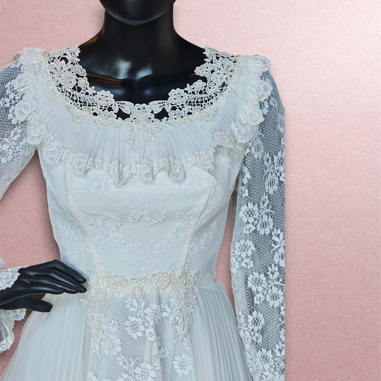 Vintage Floral Lace Long Sleeve Wedding Gown