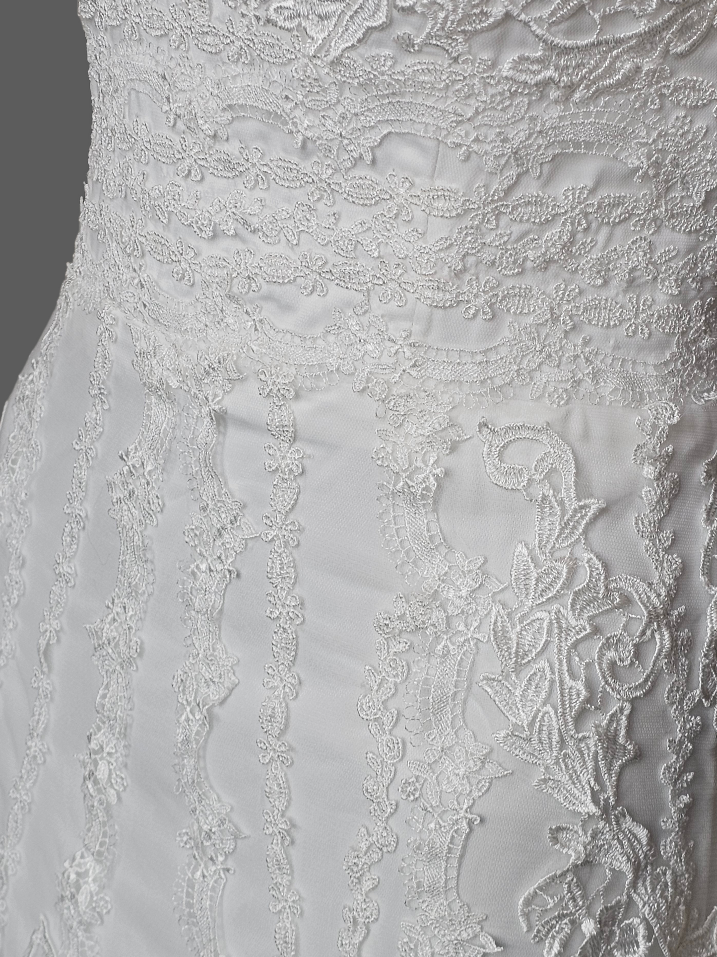 Ivory Bohemian Lace Spaghetti Strap Wedding Gown