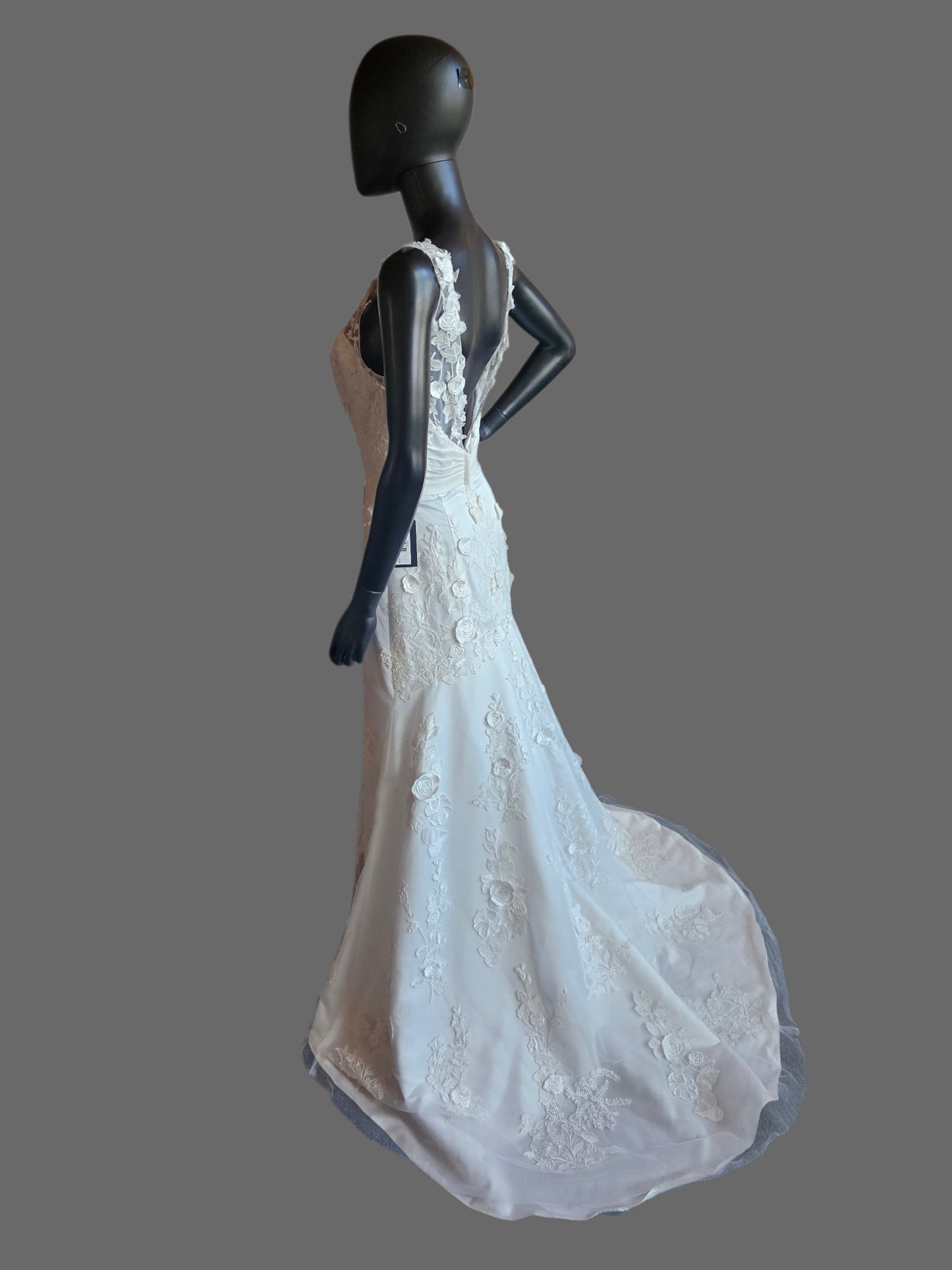 White 3D Floral Lace Straight Cut / Flared V-Neck Small Train Wedding Gown - MTA Solano