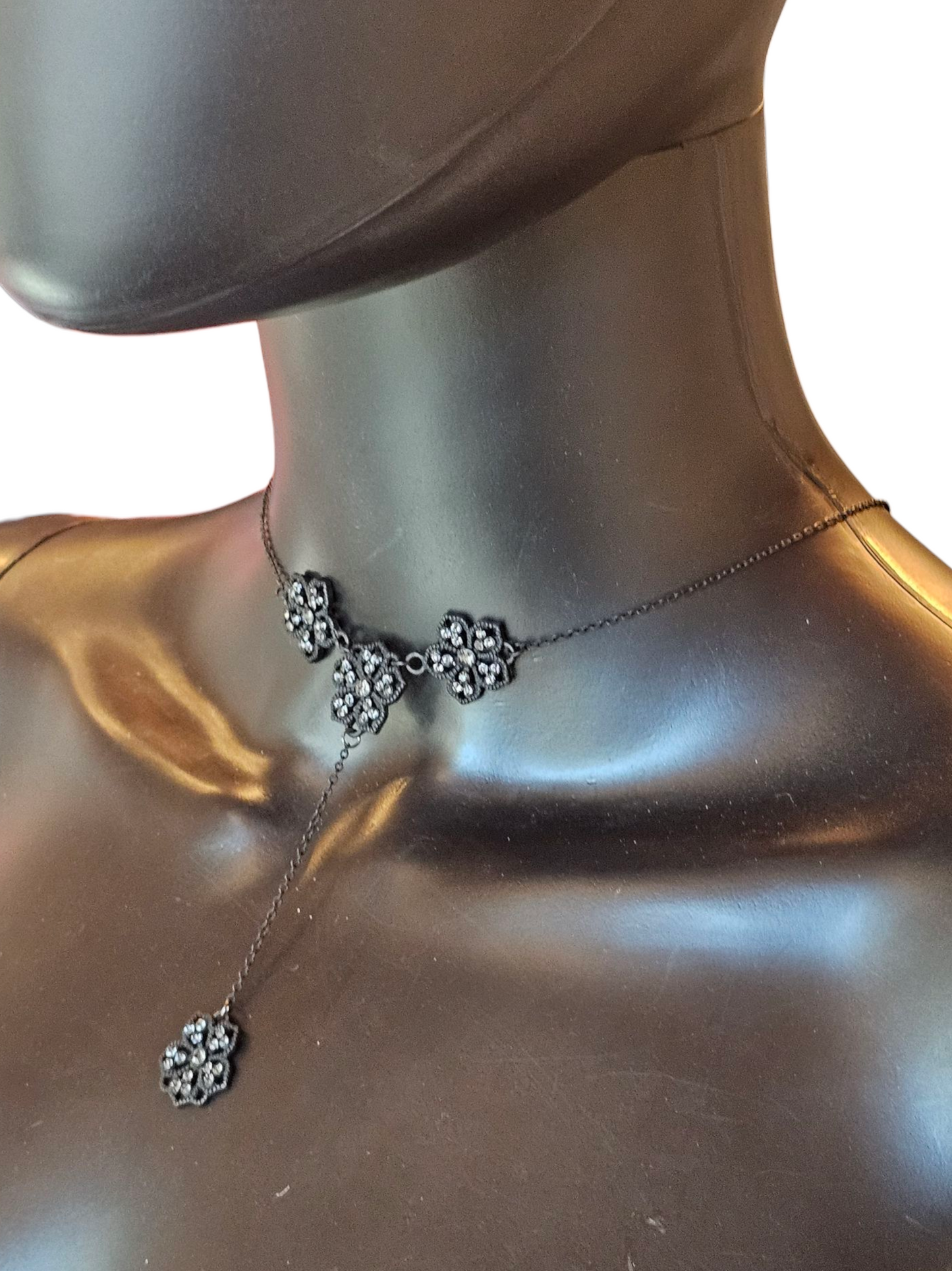 Black Flower Y-Necklace