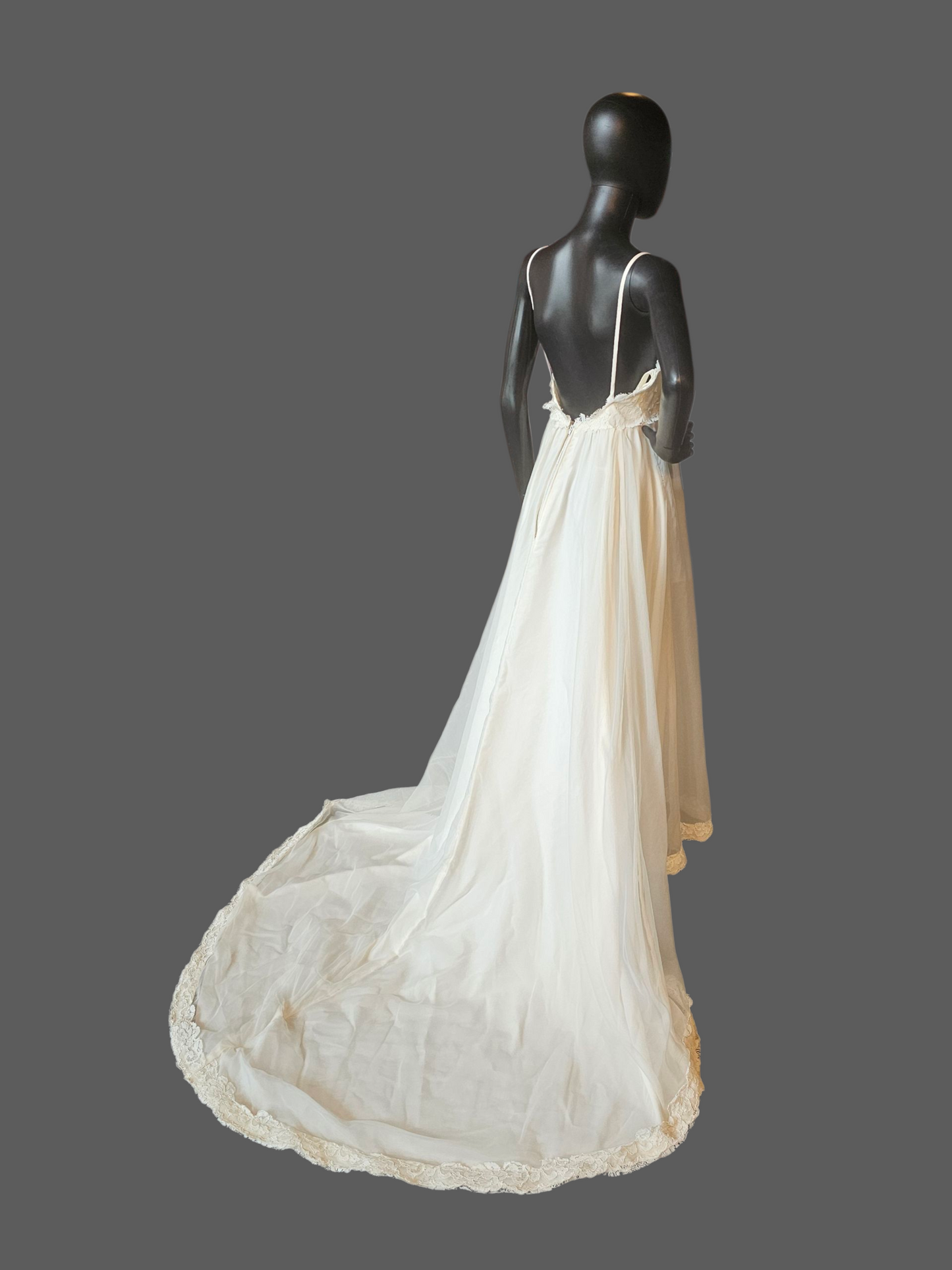 Vintage Ivory Empire A-Line Wedding Gown - Renewal