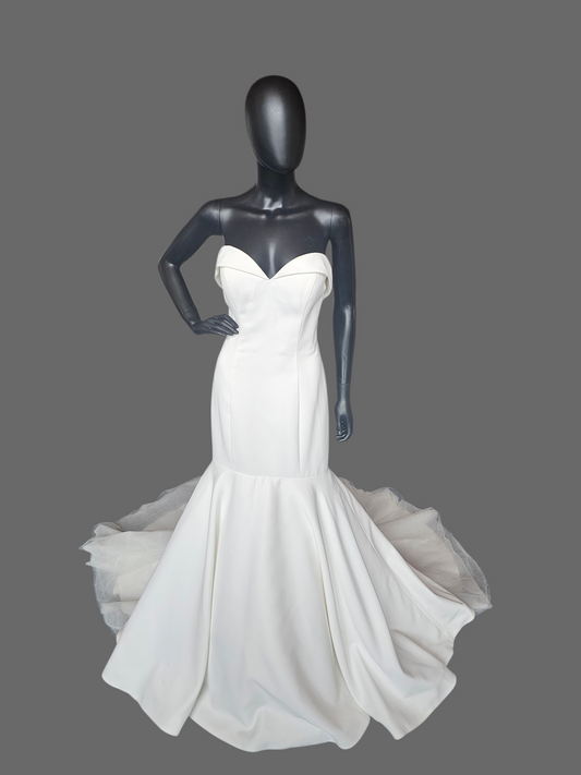 Ivory Soft Satin Sweetheart Fitted Wedding Gown  - Justin Alexander NWT