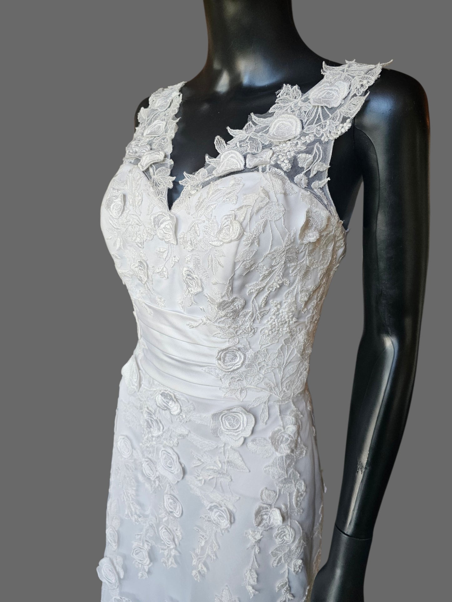 White 3D Floral Lace Straight Cut / Flared V-Neck Small Train Wedding Gown - MTA Solano