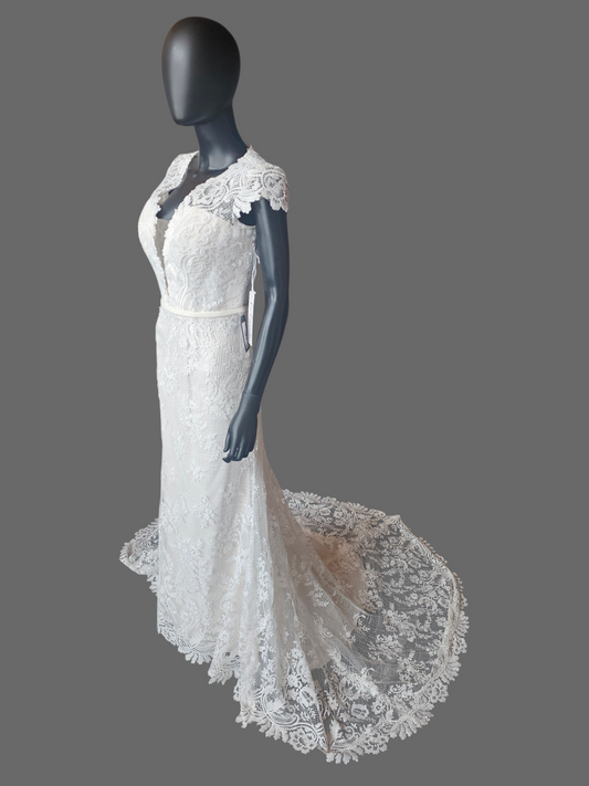 Ivory Open Weave Lace Cap Sleeve Open Open Back Wedding Gown - Beloved