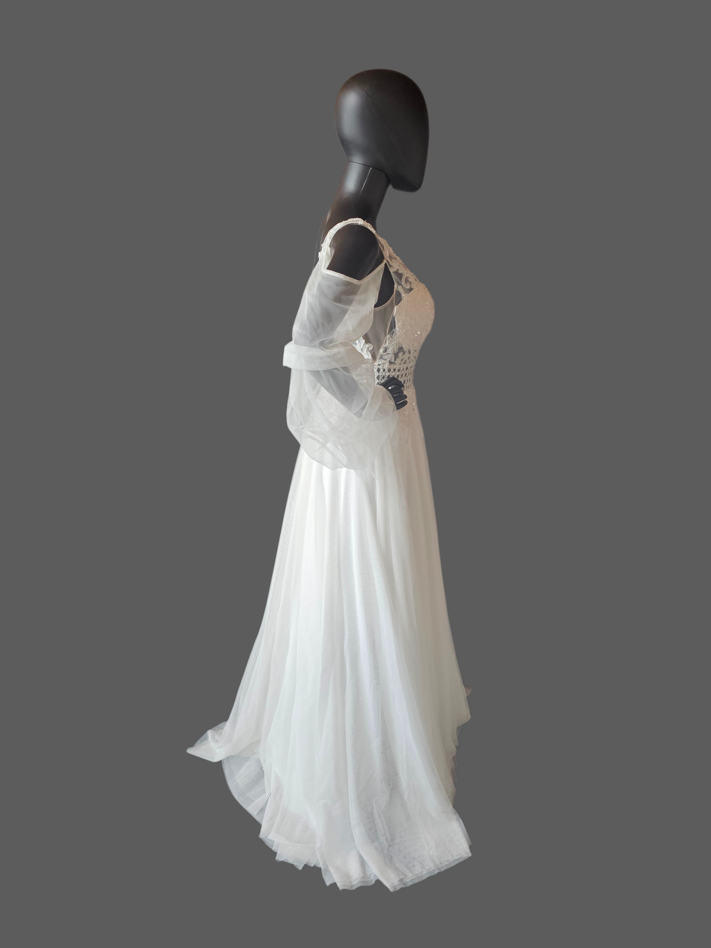 Ivory Boho V-Neck Cold Shoulder Lantern Sleeve Wedding Gown - Niobe - NWT