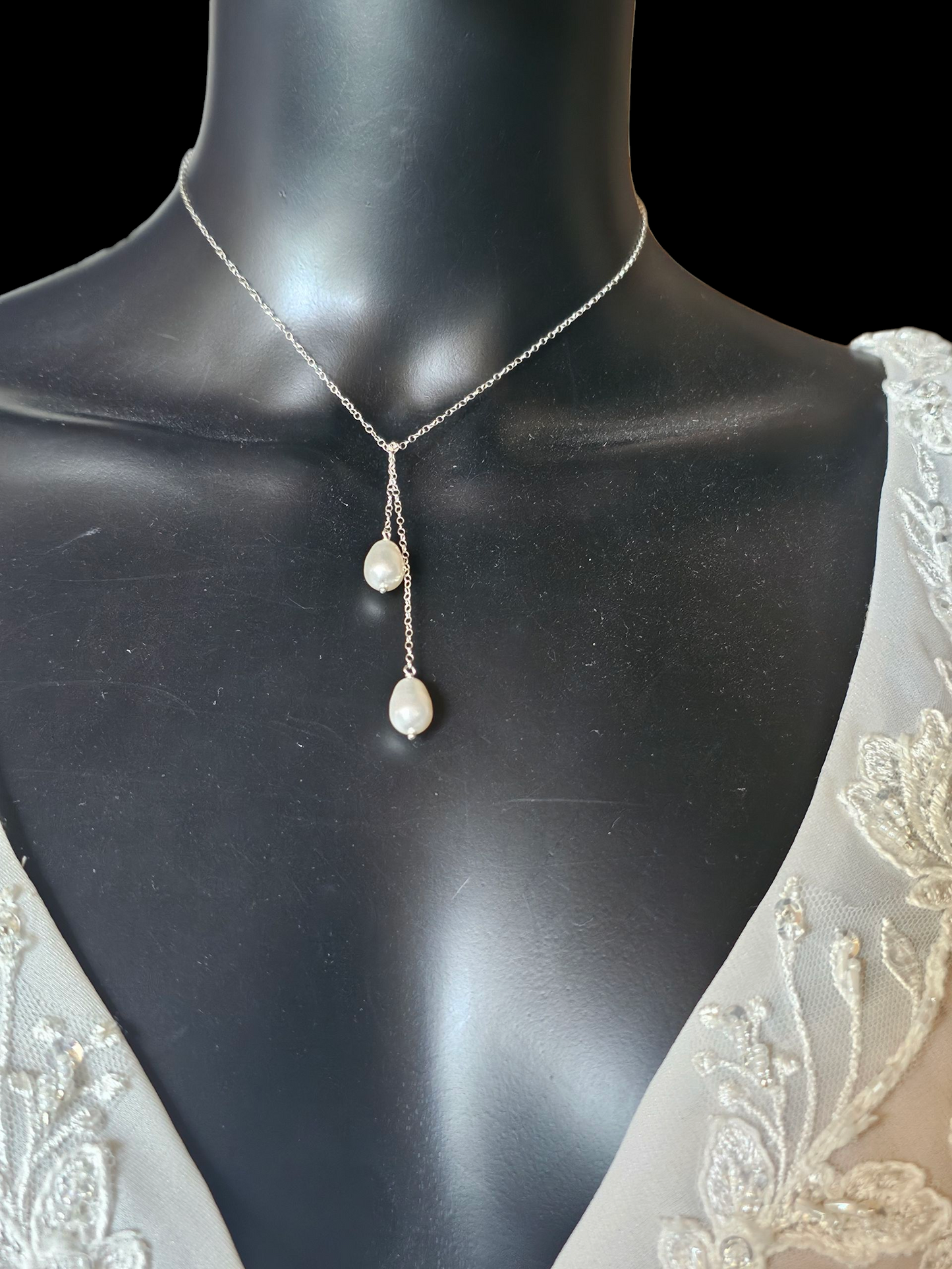 Faux Teardrop Pearl Tie Necklace