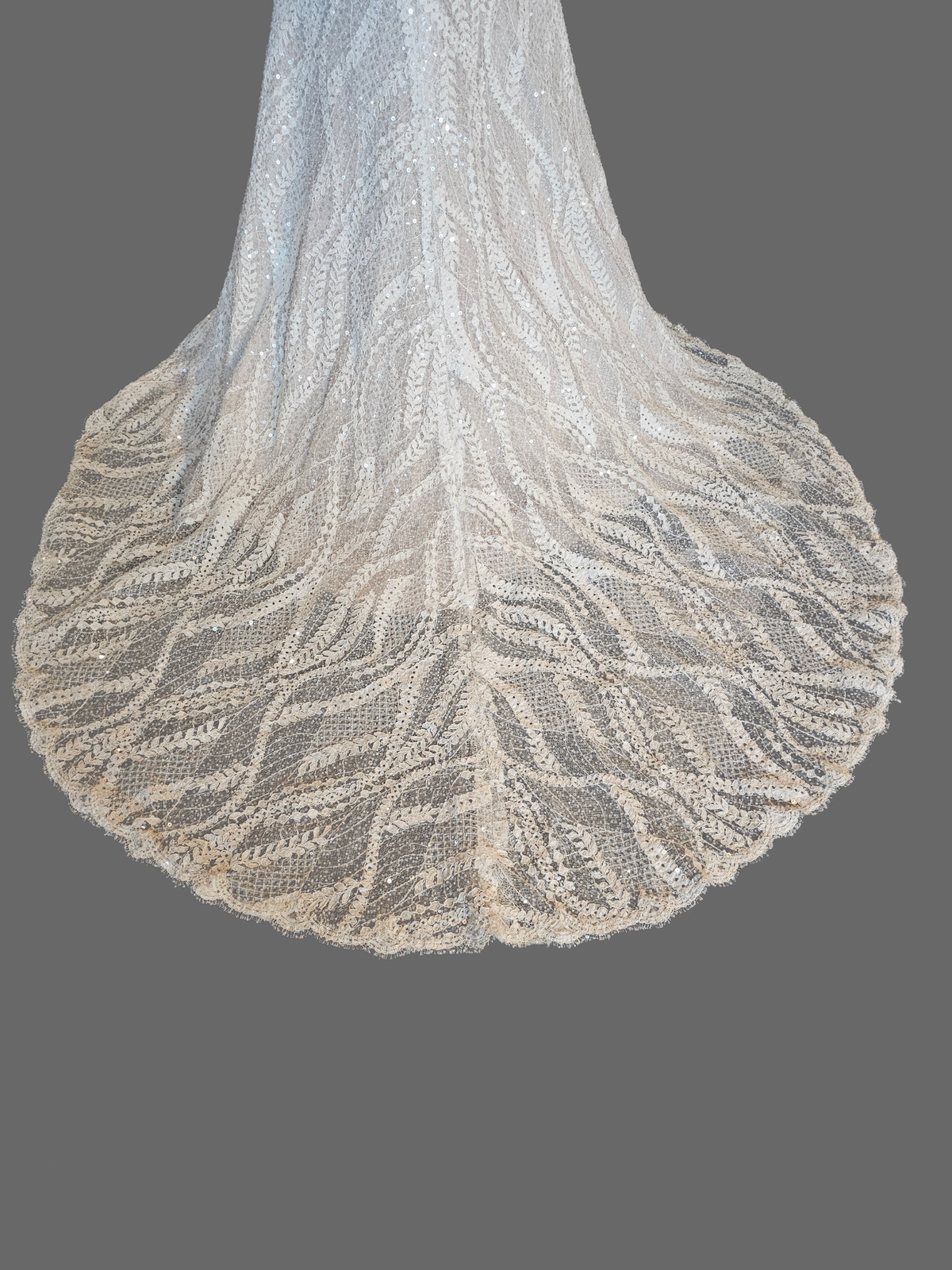 Ivory Lace Plunge Fitted - Justin Alexander