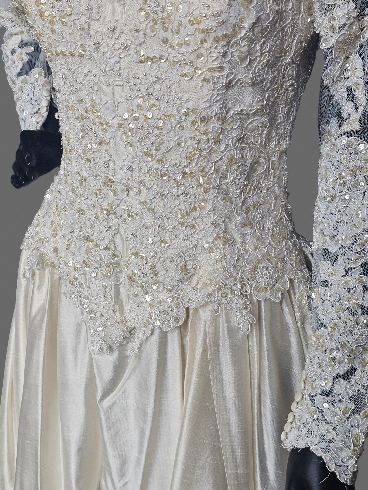 Vintage Ivory Long Sleeve V-Neck Flounce Wedding Gown