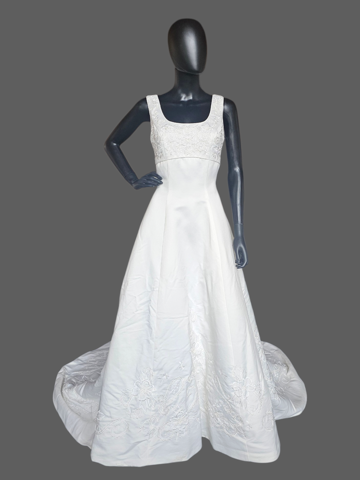 Vintage Ivory Satin Embroidered Scoop Neck Wedding Gown - Gloria Vanderbuilt