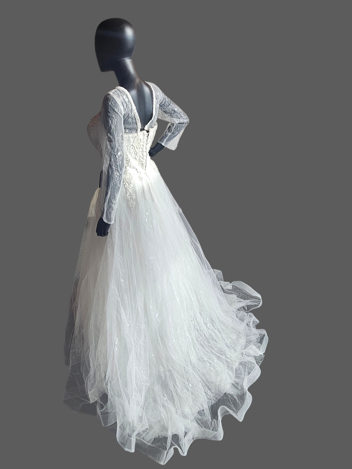 Ivory Lace Long Sleeve V-Neck Wedding Gown - Di La Sena