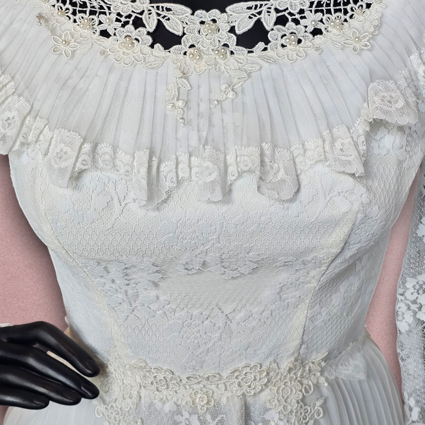 Vintage Floral Lace Long Sleeve Wedding Gown