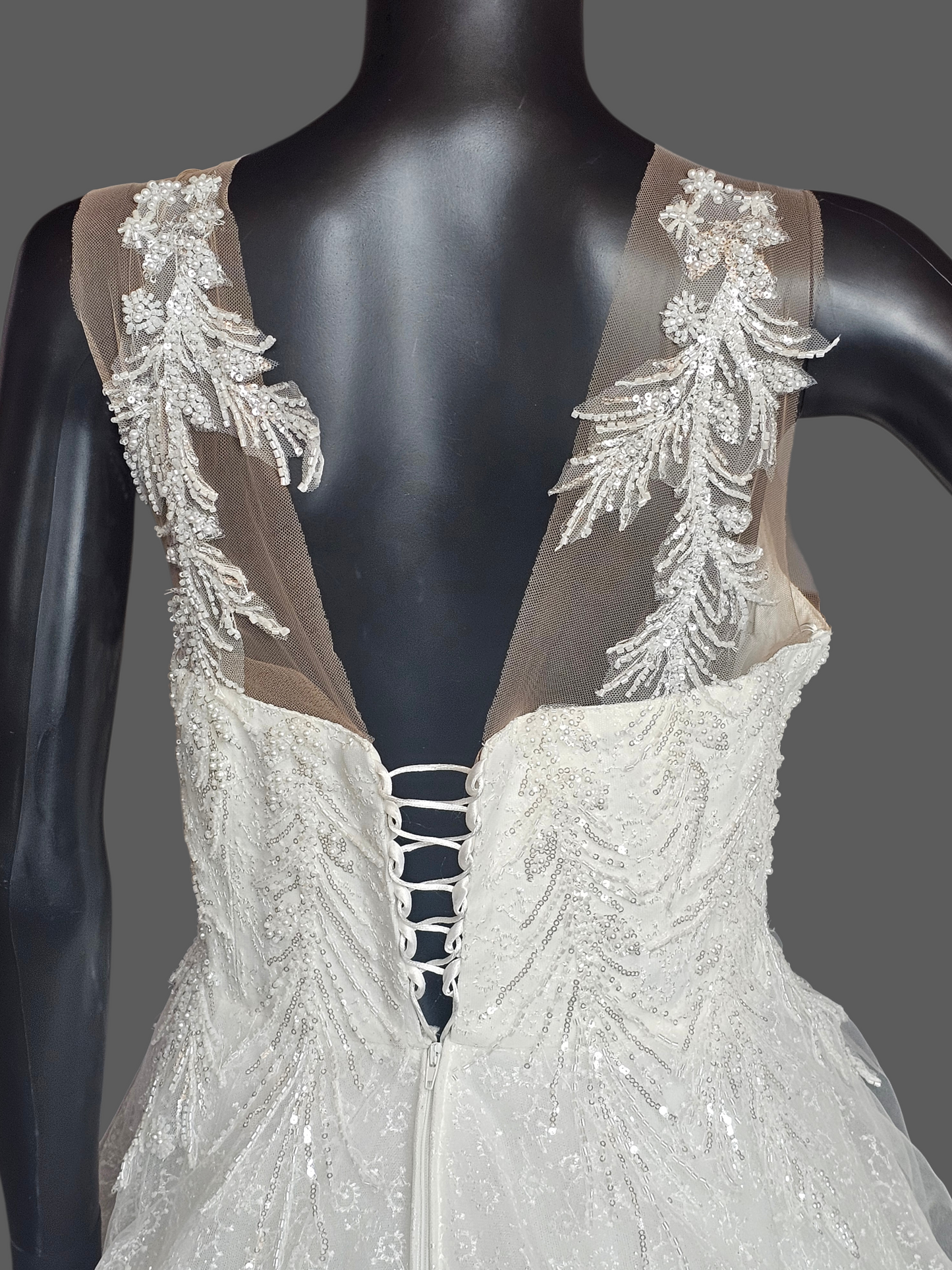 Ivory Illusion Sweetheart Sparkle Lace Underlay A-Line Wedding Gown - Di La Sena