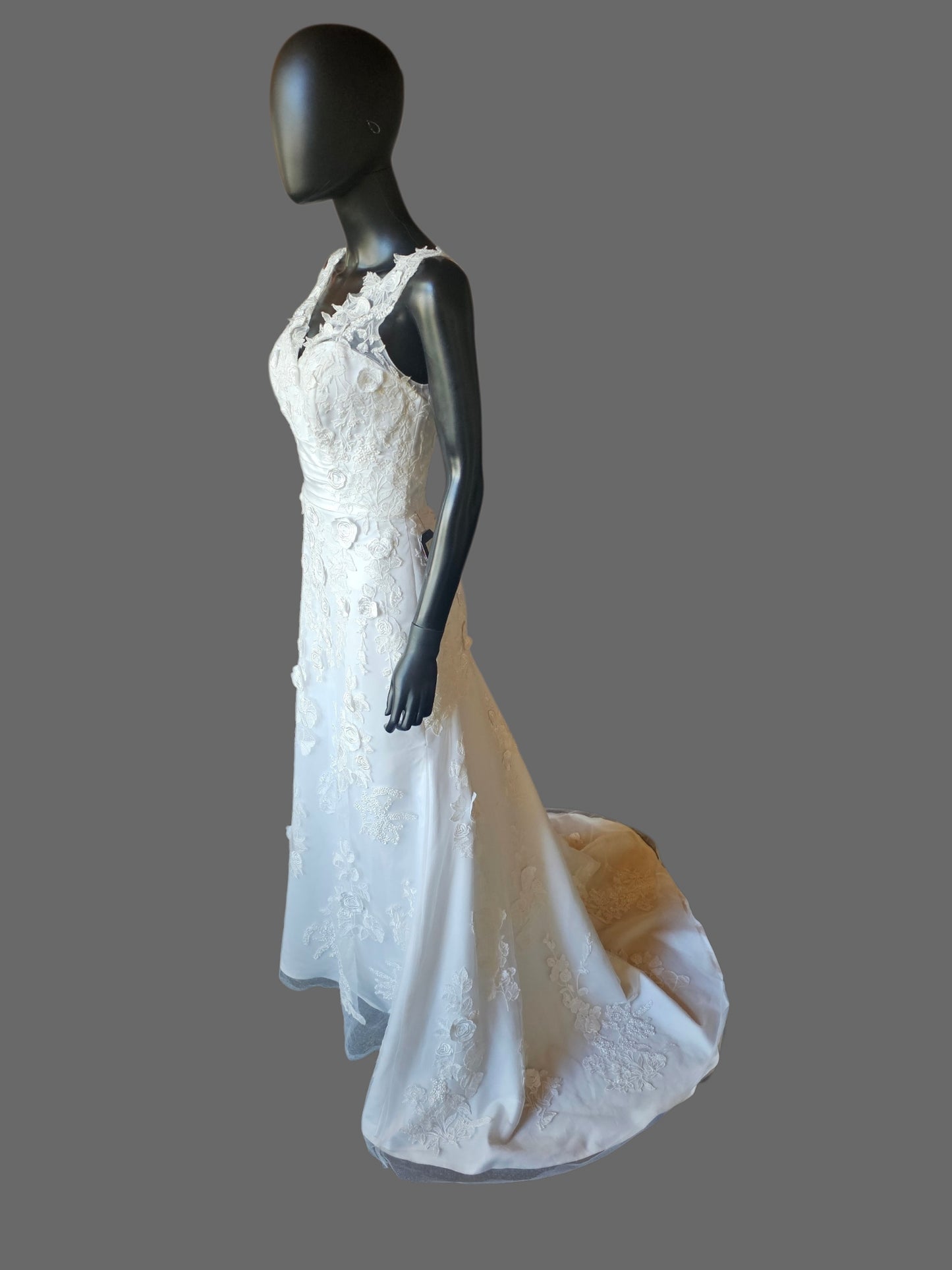 White 3D Floral Lace Straight Cut / Flared V-Neck Small Train Wedding Gown - MTA Solano